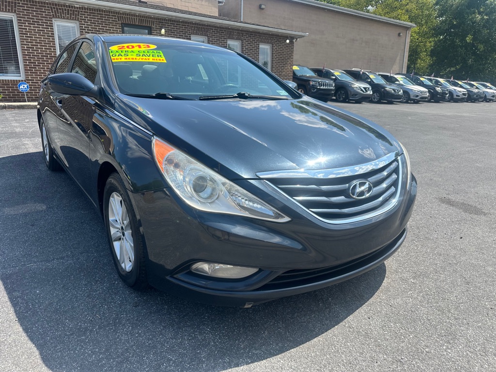 Photo 3 of this HYUNDAI SONATA