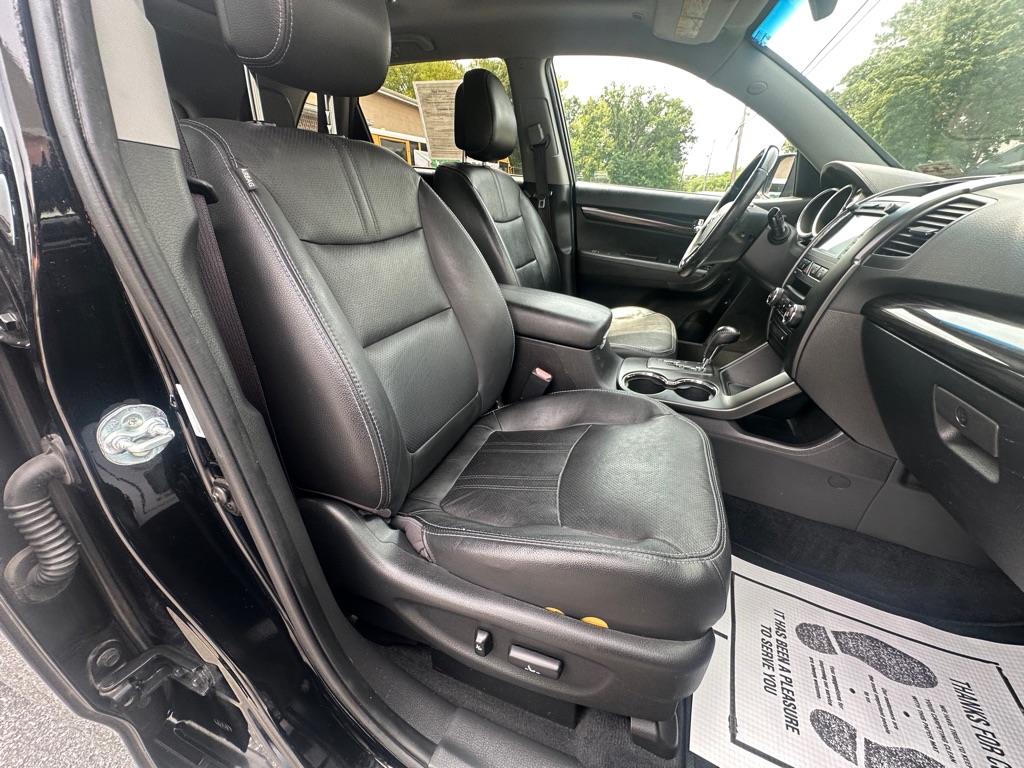 Photo 6 of this KIA SORENTO