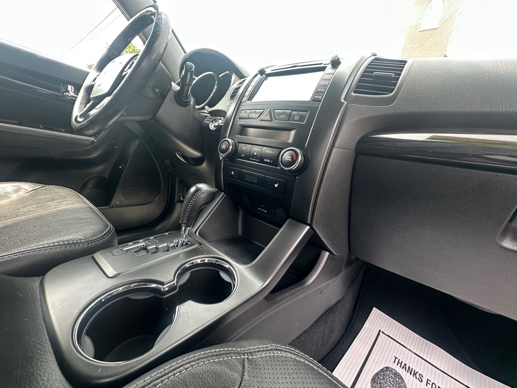 Photo 7 of this KIA SORENTO