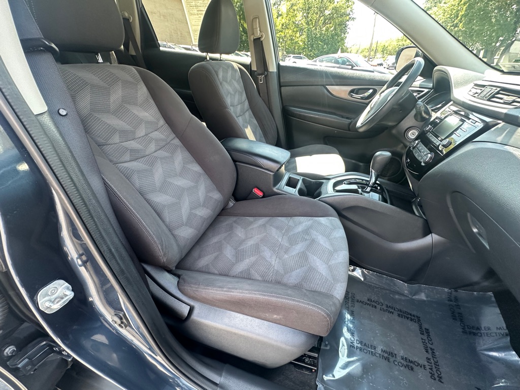 Photo 6 of this NISSAN ROGUE
