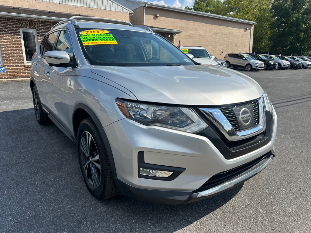 Photo 3 of this NISSAN ROGUE