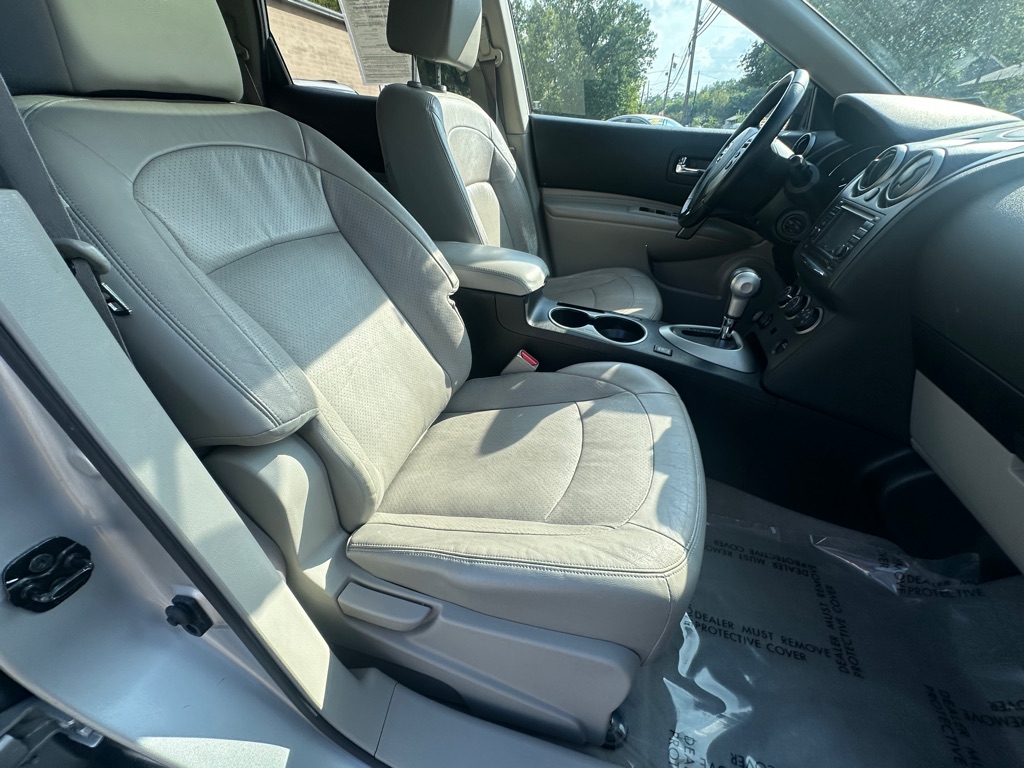 Photo 6 of this NISSAN ROGUE