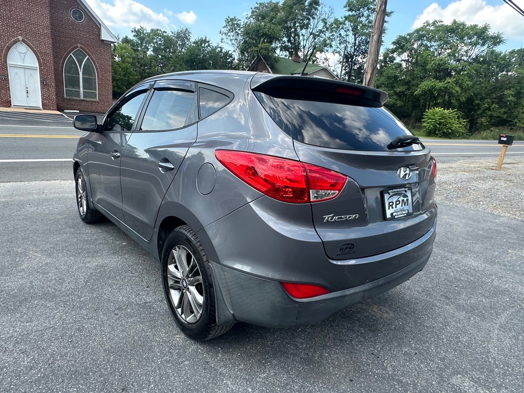 Photo 5 of this HYUNDAI TUCSON