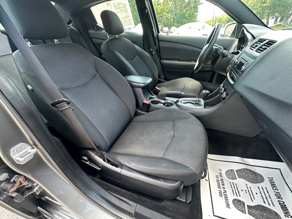 Photo 6 of this DODGE AVENGER