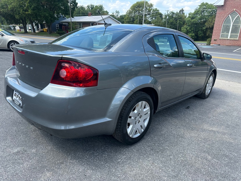 Photo 4 of this DODGE AVENGER