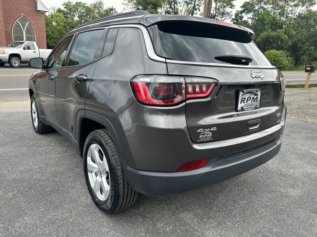 Photo 5 of this JEEP COMPASS