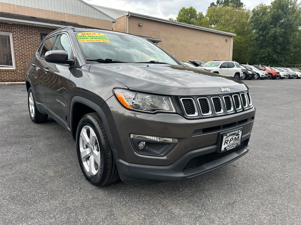 Photo 3 of this JEEP COMPASS