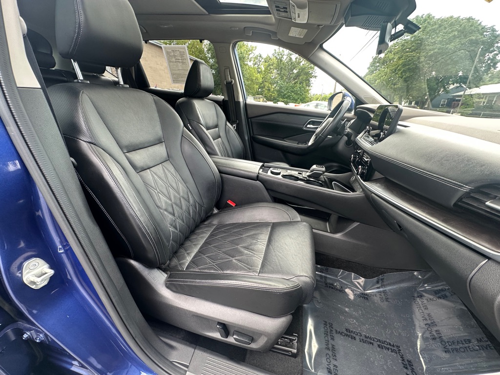 Photo 6 of this NISSAN ROGUE