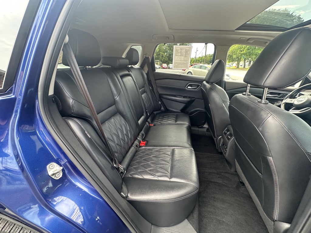 Photo 8 of this NISSAN ROGUE