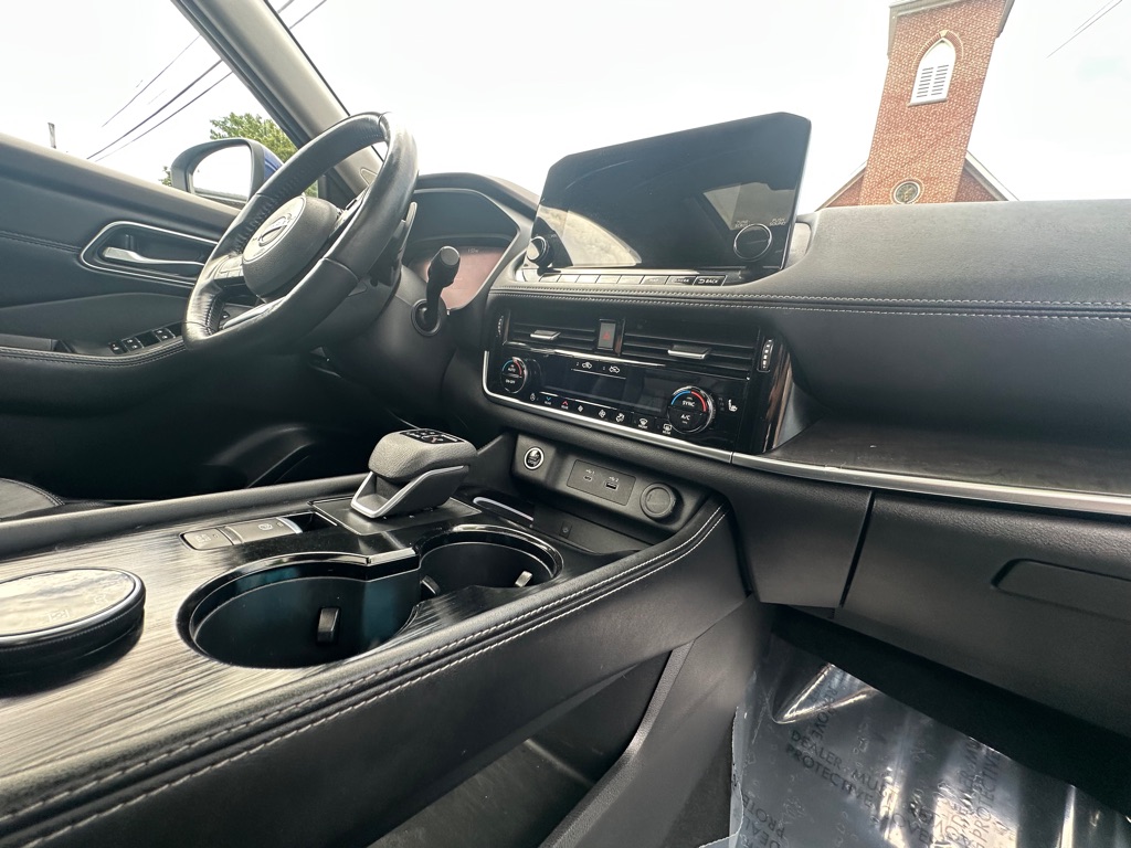Photo 7 of this NISSAN ROGUE