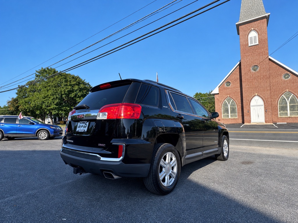 Photo 4 of this GMC TERRAIN