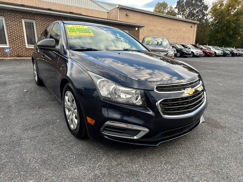 Photo 3 of this CHEVROLET CRUZE