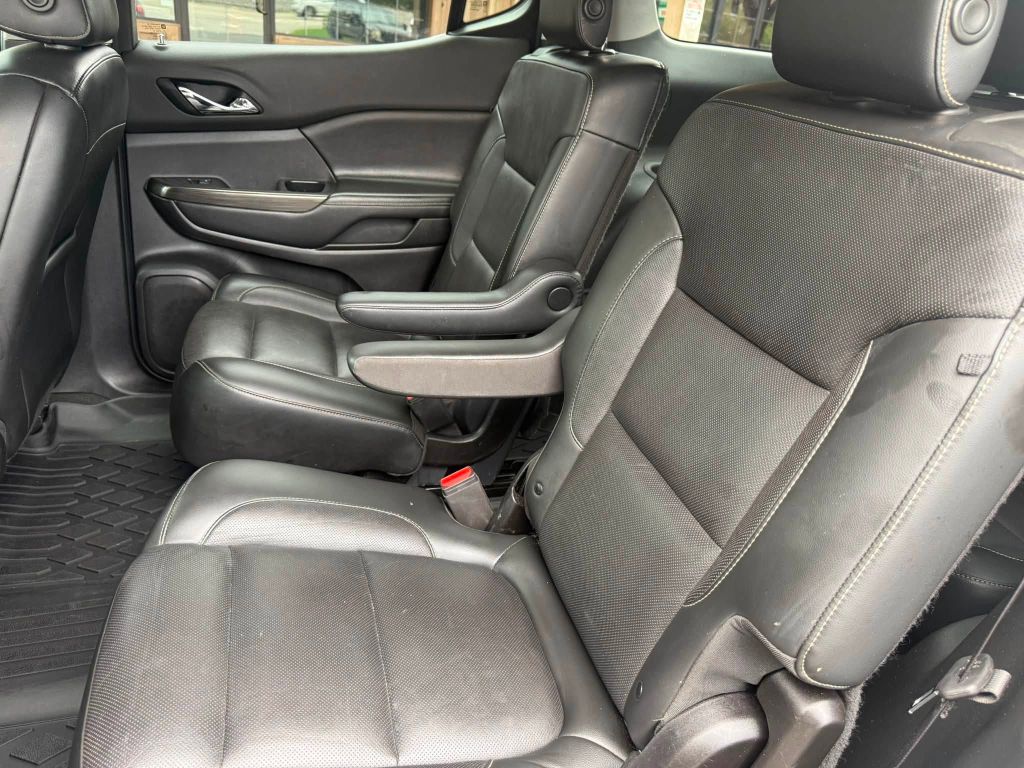 Photo 26 of this GMC ACADIA