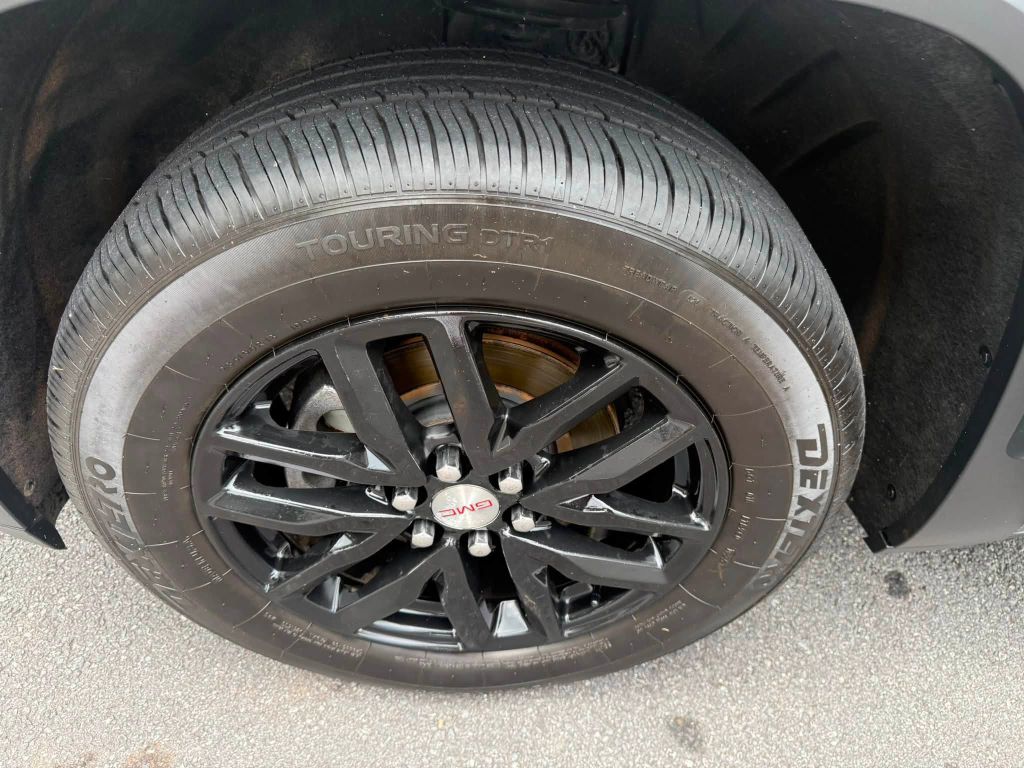 Photo 34 of this GMC ACADIA