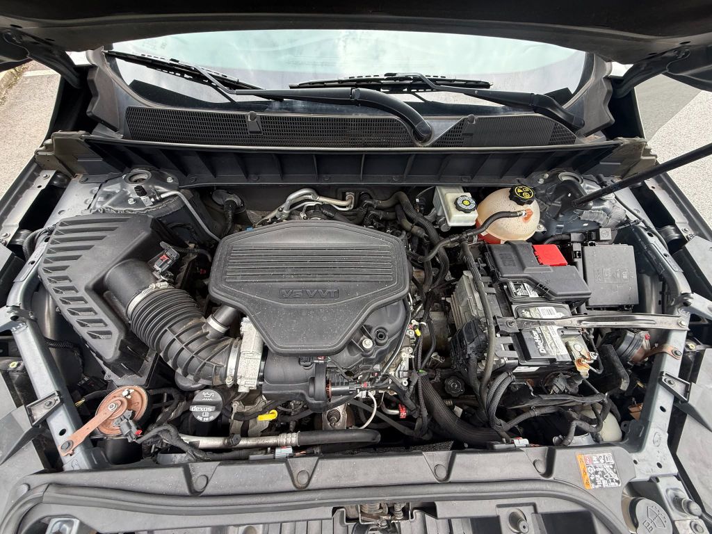 Photo 38 of this GMC ACADIA