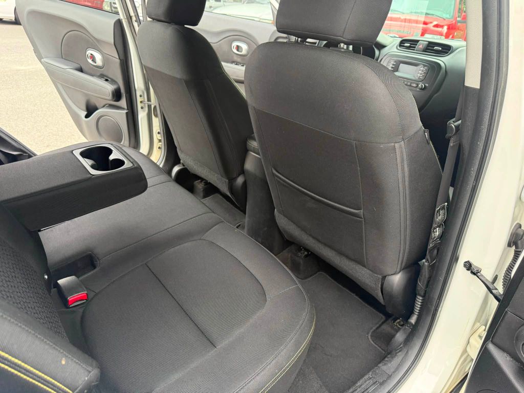 Photo 18 of this KIA SOUL