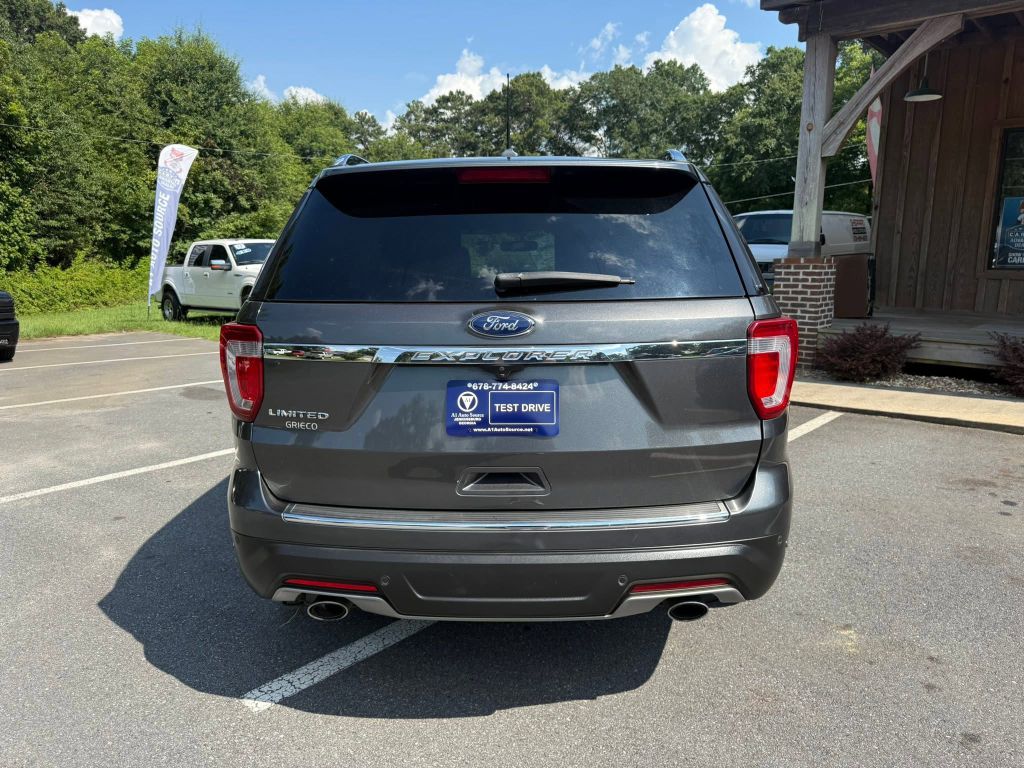 Photo 7 of this FORD EXPLORER