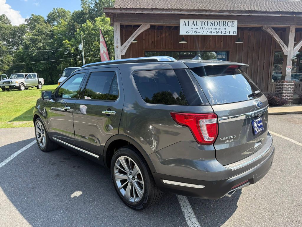 Photo 8 of this FORD EXPLORER