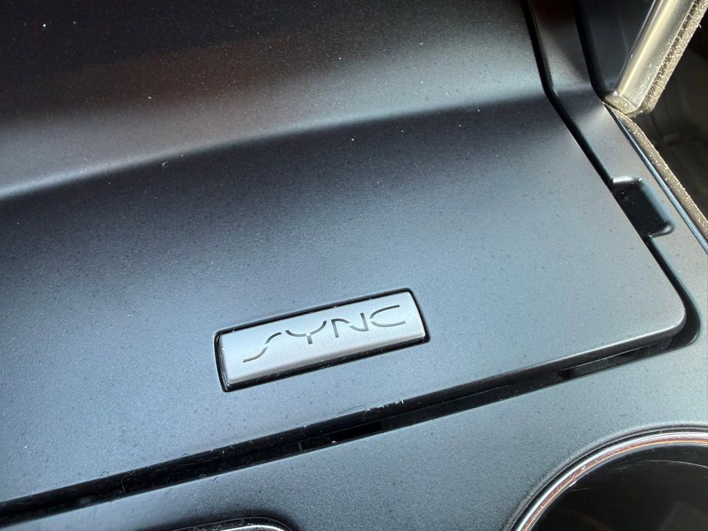 Photo 19 of this FORD EXPLORER