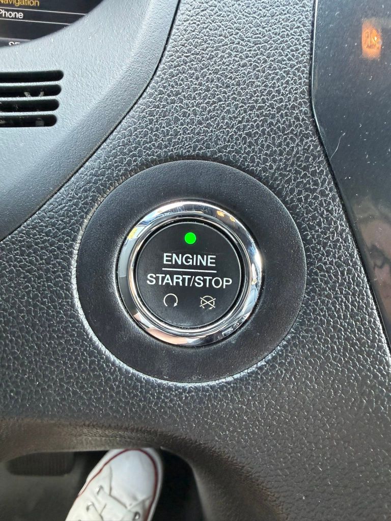 Photo 21 of this FORD EXPLORER