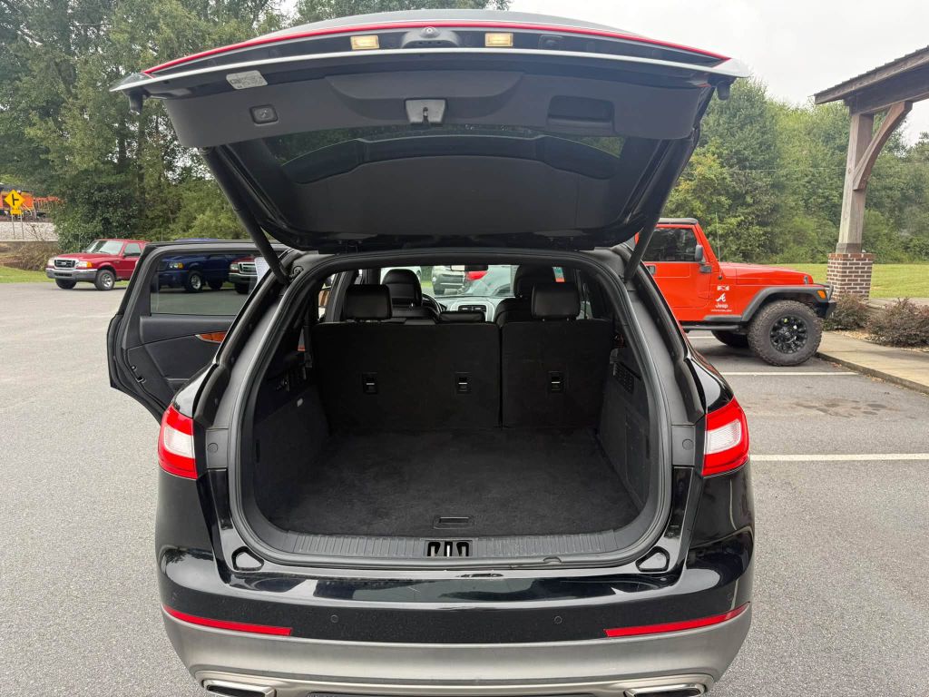 Photo 9 of this LINCOLN MKX