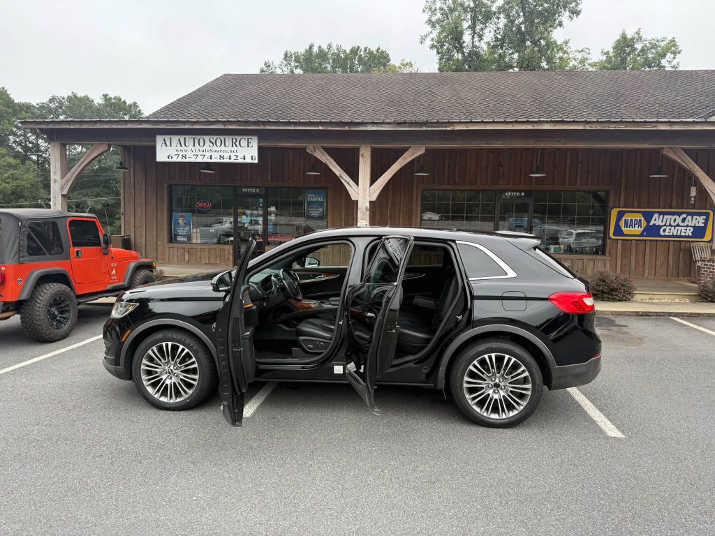 Photo 10 of this LINCOLN MKX