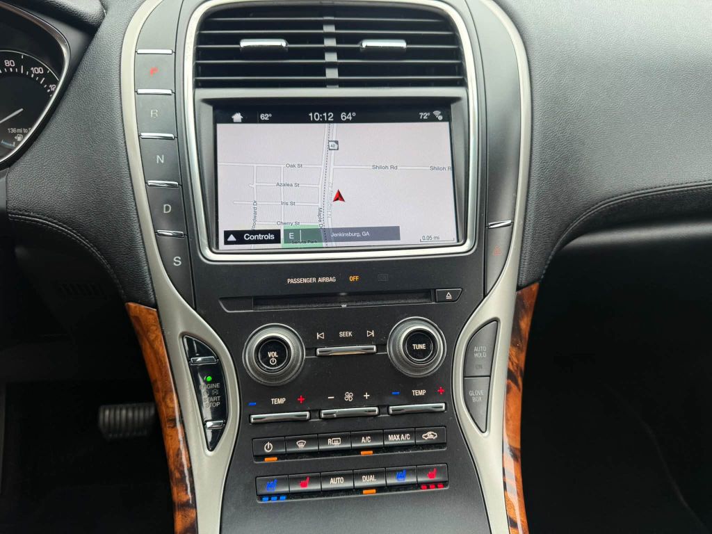 Photo 22 of this LINCOLN MKX