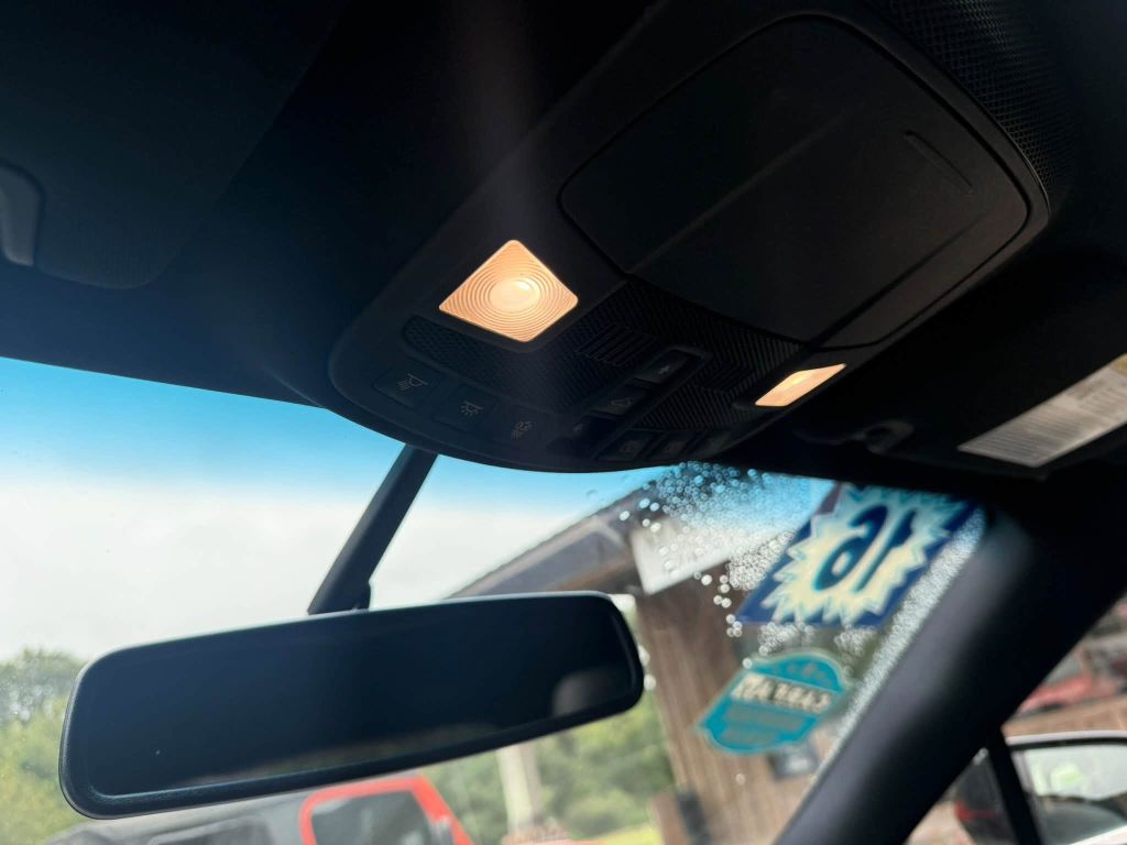 Photo 27 of this LINCOLN MKX