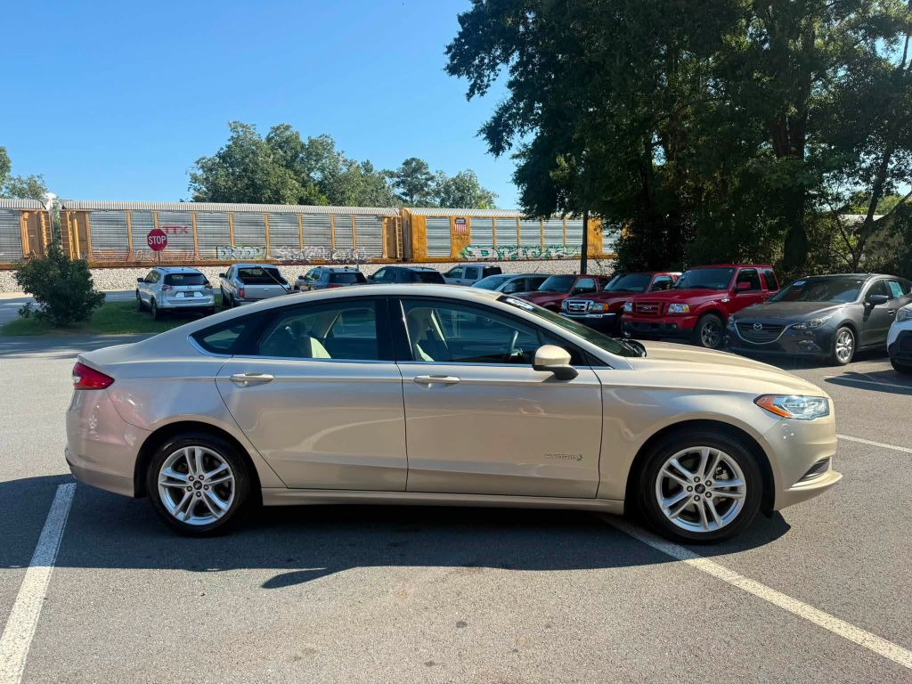 Photo 4 of this FORD FUSION