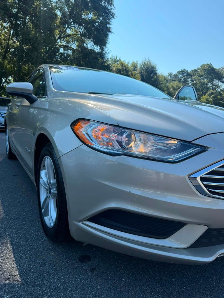 Photo 11 of this FORD FUSION