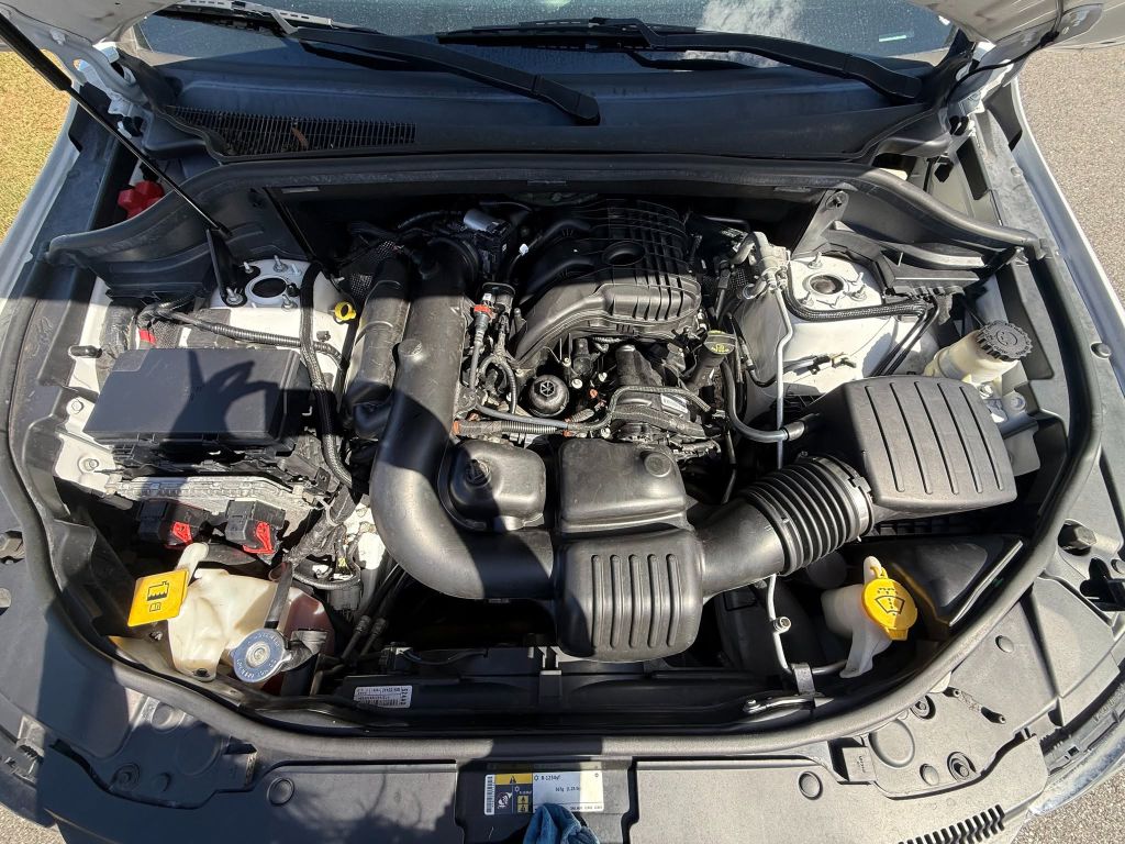 Photo 39 of this JEEP GRAND CHEROKEE