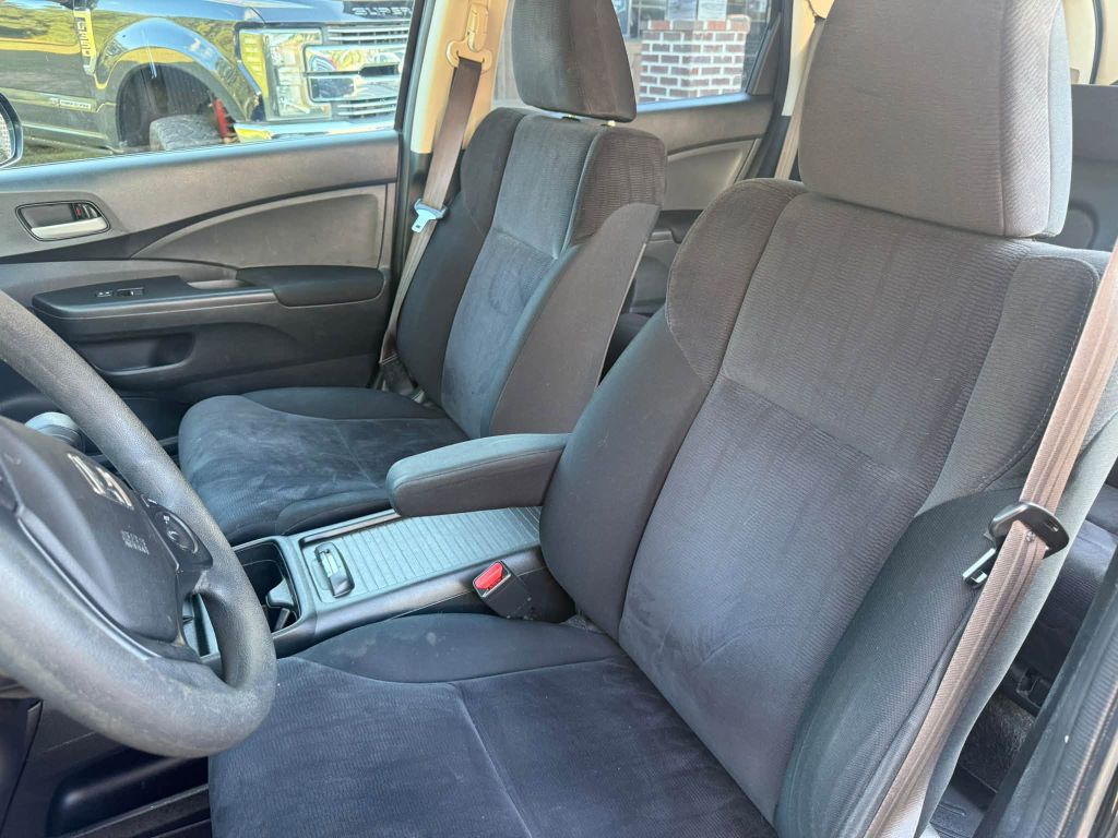 Photo 12 of this HONDA CR-V