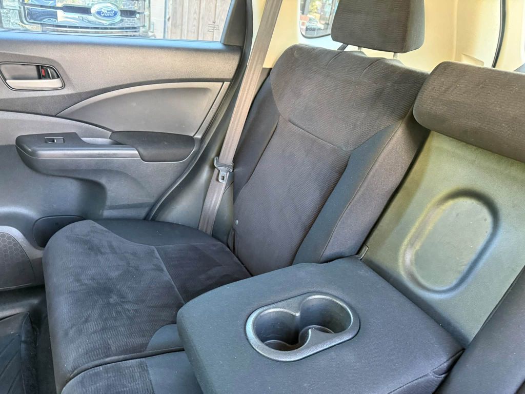 Photo 16 of this HONDA CR-V