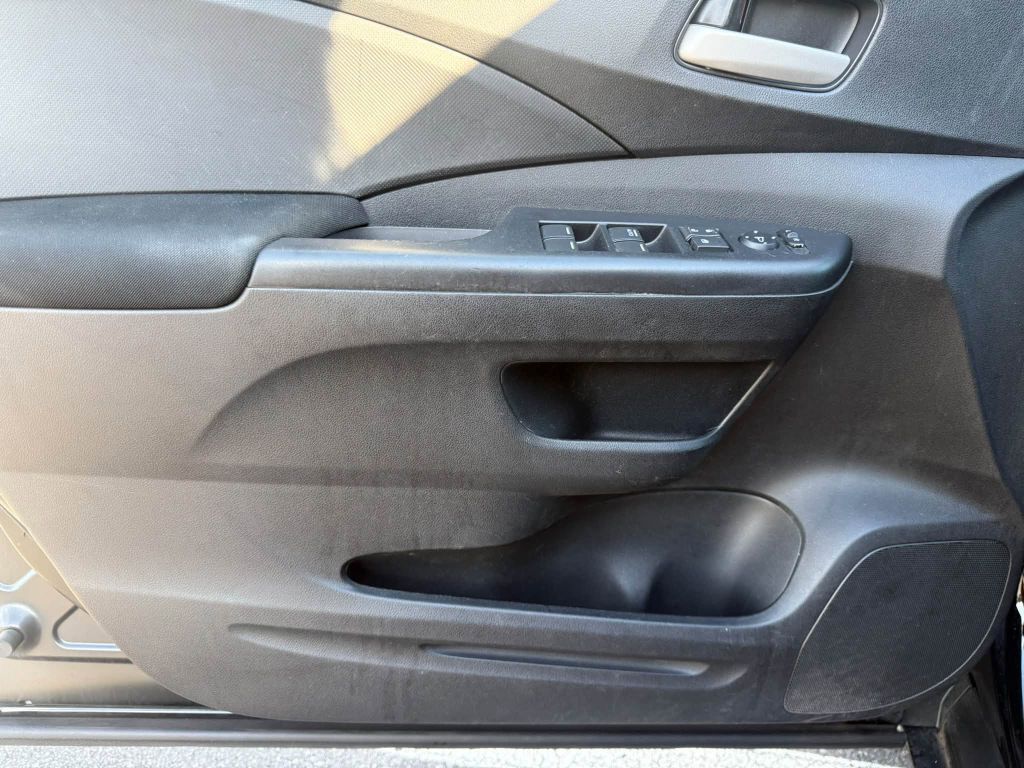 Photo 17 of this HONDA CR-V