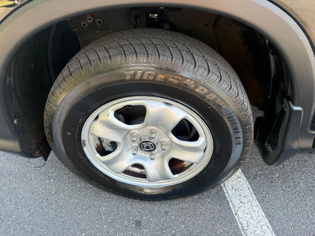 Photo 30 of this HONDA CR-V