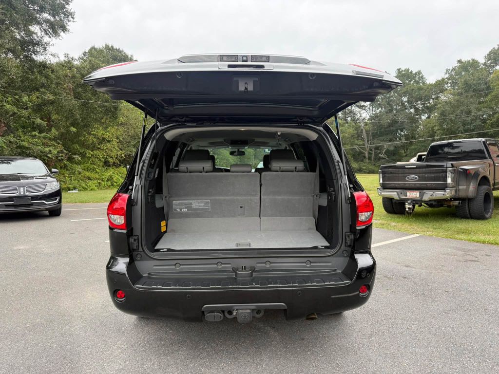Photo 10 of this TOYOTA SEQUOIA
