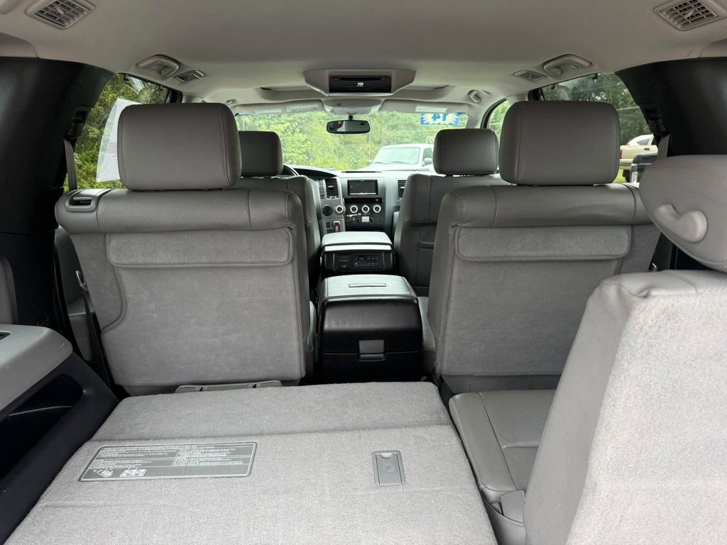 Photo 26 of this TOYOTA SEQUOIA
