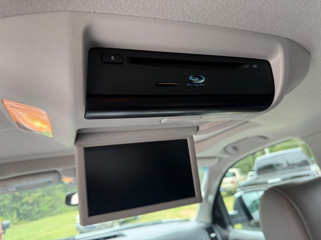 Photo 31 of this TOYOTA SEQUOIA
