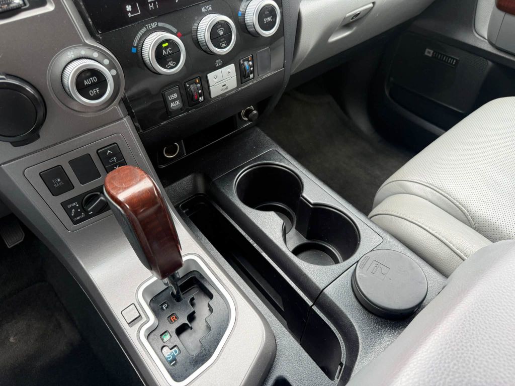 Photo 38 of this TOYOTA SEQUOIA