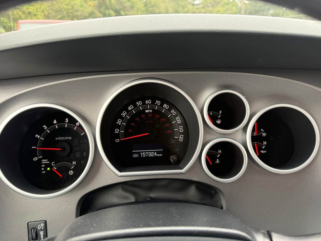 Photo 33 of this TOYOTA SEQUOIA