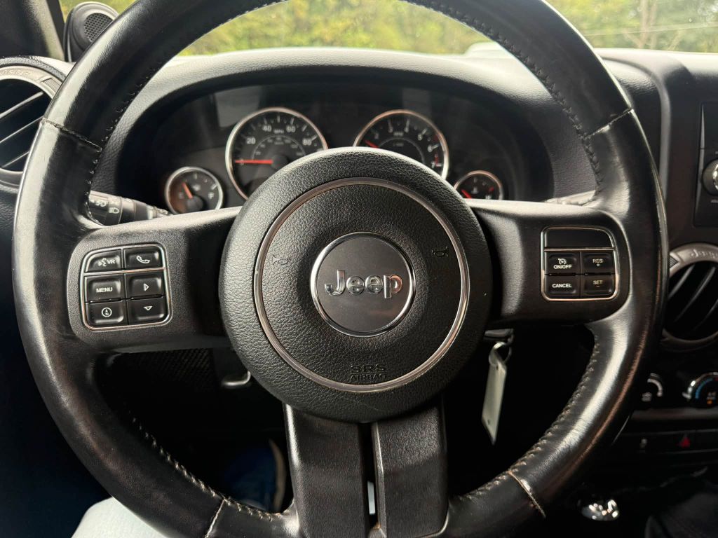 Photo 13 of this JEEP WRANGLER