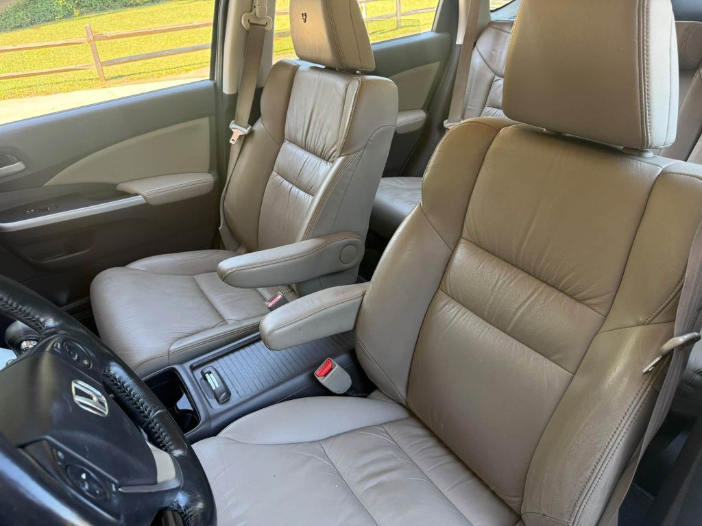 Photo 12 of this HONDA CR-V