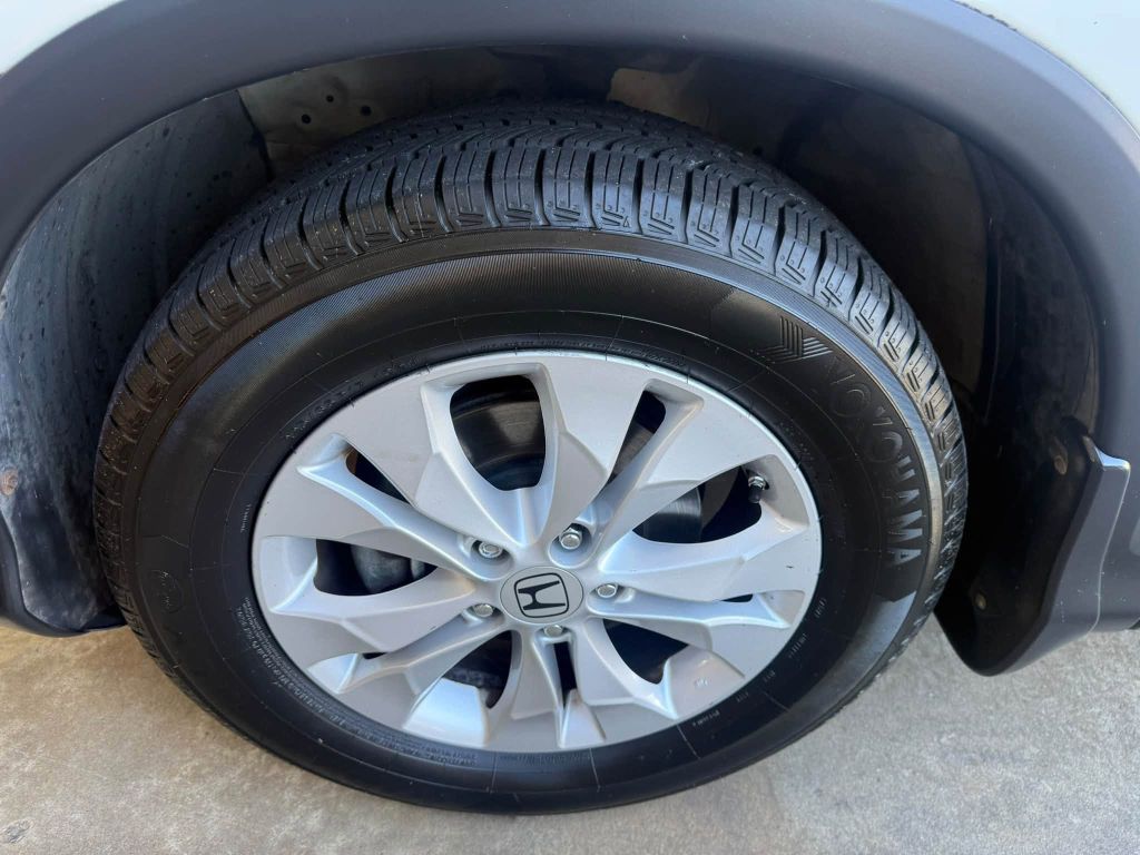 Photo 35 of this HONDA CR-V