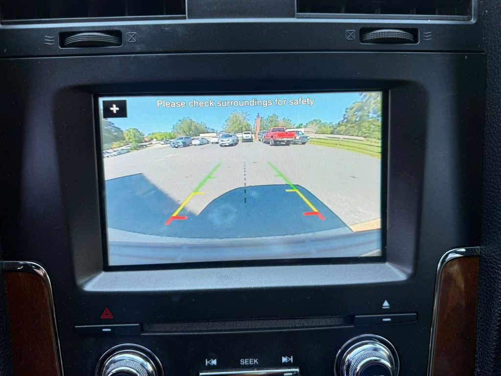 Photo 15 of this LINCOLN NAVIGATOR