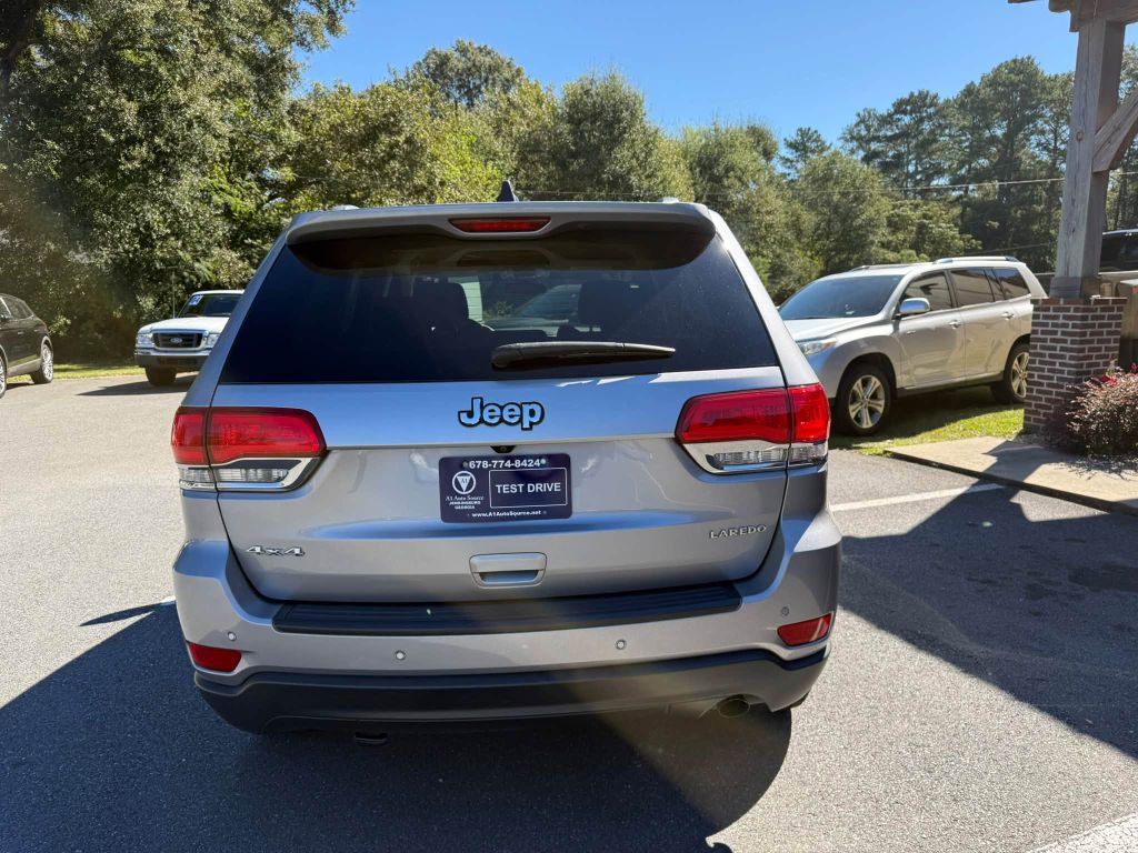 Photo 14 of this JEEP GRAND CHEROKEE