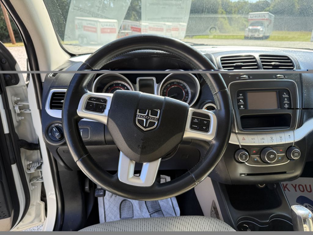 Photo 9 of this DODGE JOURNEY