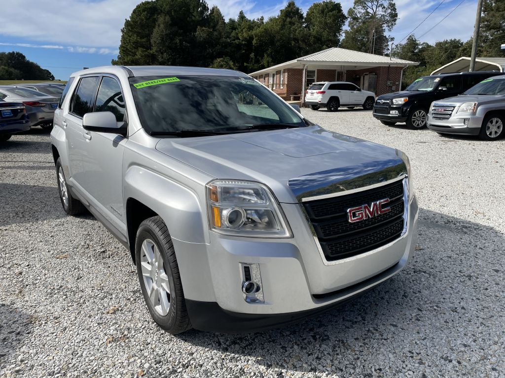 Photo 2 of this GMC TERRAIN