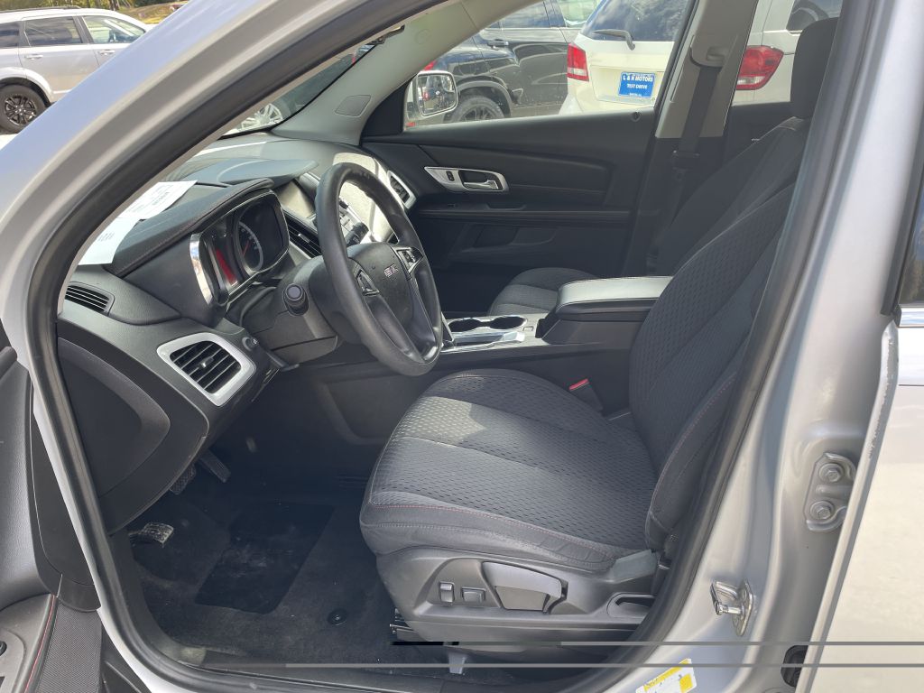 Photo 5 of this GMC TERRAIN