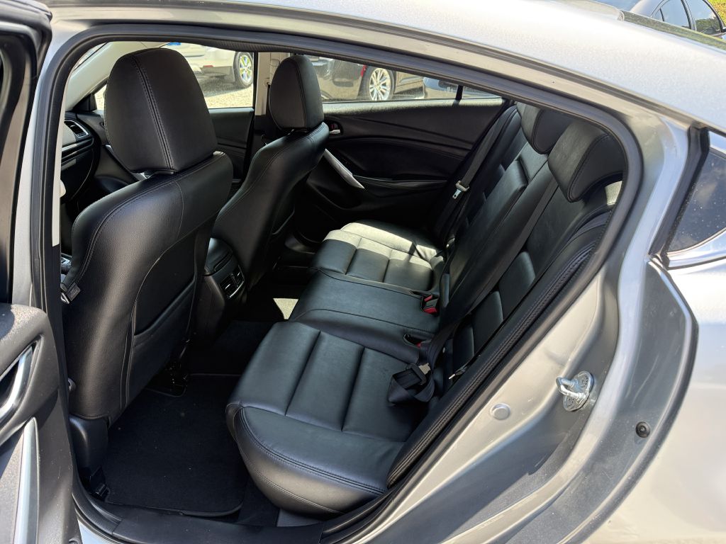 Photo 6 of this MAZDA 6