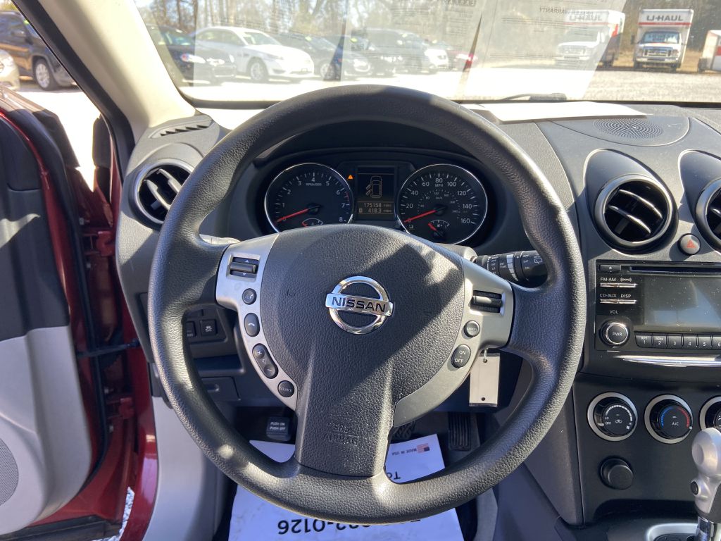 Photo 8 of this NISSAN ROGUE SELECT